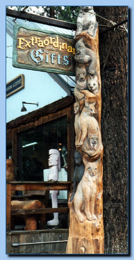 1-093 Totem-Non traditional-feline pole